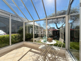 
                                                                                        Vente
                                                                                         A SAINT-LÔ, Maison de 98 m2 rénové avec soin proche des comm