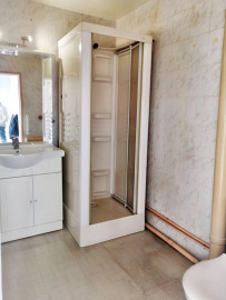 
                                                                                        Location
                                                                                         A saisir !