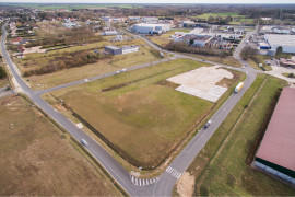 
                                                                                        Vente
                                                                                         À vendre – 5,6 hectares de terrains Industriels à Châteauroux ouest – Indre (36)