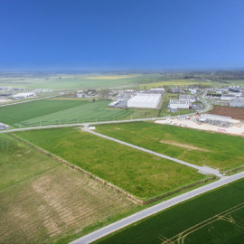 
                                                                                        Vente
                                                                                         À vendre – 6,66 hectares de Terrains Industriels divisibles à proximité de Châteauroux – Indre (36)