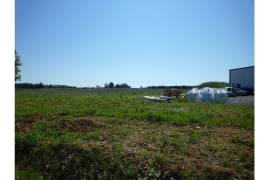 
                                                                                        Vente
                                                                                         À vendre – 9,4 hectares de Terrains Industriels à proximité de Vierzon – Cher (18)