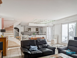 Vente
À vendre à Champs-Sur-Marne – Duplex 5 pièces lumineux av