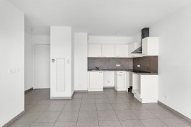 
                                                                                        Vente
                                                                                         À vendre – Antibes – 2 pièces lumineux avec terrasse, garage, au calme absolu – Idéal investisseur ou premier achat