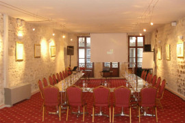 
                                                                                        Vente
                                                                                         À vendre – Bâtiment d'exception à usage touristique dans le centre-ville d'Avignon – Vaucluse (84)