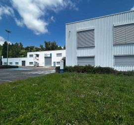 
                                                                                        Vente
                                                                                         À vendre – Bâtiment industriel de 6 500 m² à Lafrançaise –  Tarn-et-Garonne (82)
