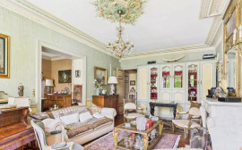 
                                                                                        Vente
                                                                                         À VENDRE - BIEN D’EXCEPTION FACE AU BOIS DE VINCENNES COMME UNE MAISON - JARDIN PRIVATIF. TERRASSES.