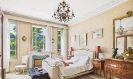 
                                                                                        Vente
                                                                                         À VENDRE - BIEN D’EXCEPTION FACE AU BOIS DE VINCENNES COMME UNE MAISON - JARDIN PRIVATIF. TERRASSES.