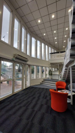 
                                                                                        Vente
                                                                                         À vendre – Bureaux de 4 560 m² à Castres – Tarn (81)