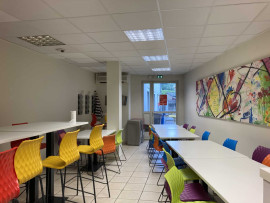 
                                                                                        Vente
                                                                                         À vendre – Bureaux de 4 560 m² à Castres – Tarn (81)