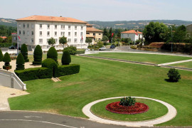 
                                                                                        Vente
                                                                                         À vendre – Bureaux de 4 560 m² à Castres – Tarn (81)
