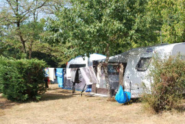 
                                                                                        Vente
                                                                                         À Vendre – Camping 3 étoiles de 150 emplacements à Monceaux-sur-Dordogne – Corrèze (19)