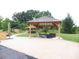 
                                                                                        Vente
                                                                                         À vendre – Hôtel de 21 chambres proche de Brive la Gaillarde – Corrèze (19)