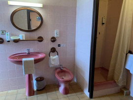 
                                                                                        Vente
                                                                                         À vendre - Hôtel-Restaurant 2 étoiles de 16 chambres à Seilhac - Corrèze (19)