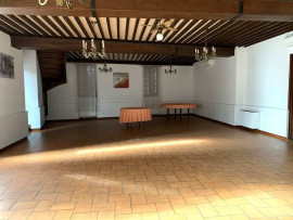 
                                                                                        Vente
                                                                                         À vendre – Hôtel-Restaurant de 12 chambres et 110 couverts à Varetz – Corrèze (19)