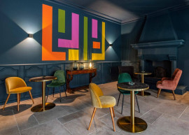
                                                                                        Vente
                                                                                         À vendre – Hôtel-Restaurant de 15 chambres et 60 couverts dans le Vaucluse (84)