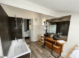 
                                                                                        Vente
                                                                                         À vendre – Hôtel-Restaurant de 18 chambres et 100 couverts à Mourèze – Hérault (34)