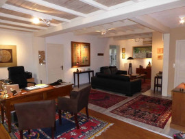 
                                                                                        Vente
                                                                                         À vendre – Hôtel-Restaurant de 18 chambres et 100 couverts à Mourèze – Hérault (34)