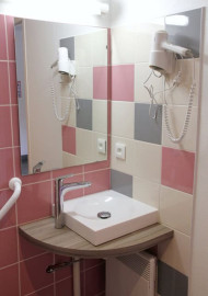 
                                                                                        Vente
                                                                                         À Vendre – Hôtel-Restaurant de 9 chambres et 70 couverts à Apremont – Ardennes (08)