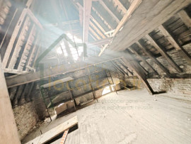 
                                                                                        Vente
                                                                                         À VENDRE – IMMEUBLE À RÉNOVER - Hyper centre