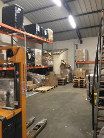 
                                                                                        Vente
                                                                                         À Vendre – Local d'activités de 470 m² à Mormoiron – Vaucluse (84)