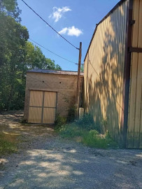 
                                                                                        Vente
                                                                                         À Vendre – Local Industriel de 1 100 m² à Saint-Salvy-de-la-Balme – Tarn (81)