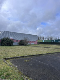 
                                                                                        Vente
                                                                                         À Vendre – Local Industriel de 1 550 m² à Joigny – Yonne (89)