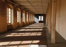 
                                                                                        Vente
                                                                                         À vendre ou à louer – 48 000 m² de bureaux divisibles dans un espace entièrement rénové à Tonneins –