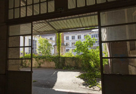 
                                                                                        Vente
                                                                                         À vendre ou à louer – 48 000 m² de bureaux divisibles dans un espace entièrement rénové à Tonneins – Lot-et-Garonne (47)