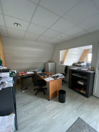 
                                                                                        Vente
                                                                                         À vendre ou à louer – Bâtiment industriel de 1 200 m² à Bléneau – Yonne (89)
