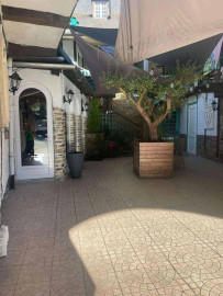 
                                                                                        Vente
                                                                                         À Vendre – Restaurant de 60 à 100 couverts à Uzerche – Corrèze (19)