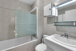 Vente
À vendre – Studio vendu loué avec terrasse – Cagnes sur mer
