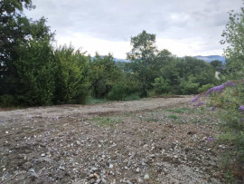 
                                                                                        Vente
                                                                                         À vendre – Terrain industriel de 3 500 m² à Aubignosc – Alpes-de-Haute-Provence (04)