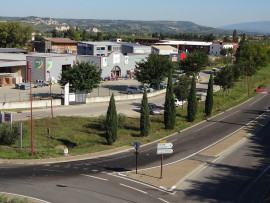 
                                                                        Vente
                                                                         À vendre – Terrains industriels de 2 500 m² à 1 ha à Sablet – Provence-Alpes-Côte d'Azur (84)