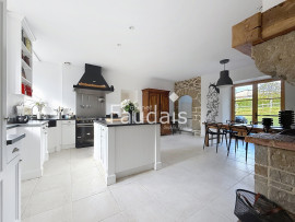 
                                                                                        Vente
                                                                                         AGNEAUX au calme proche toutes commodités