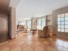 
                                                                                        Vente
                                                                                         AGNEAUX la palière