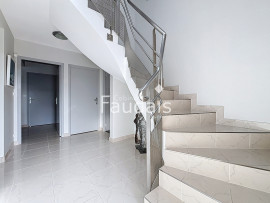 
                                                                                        Vente
                                                                                         AGNEAUX- LA PALIERE - Maison d'architecte avec autonomie de 