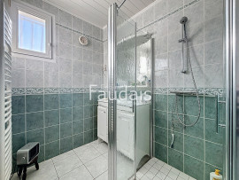 
                                                                                        Vente
                                                                                         AGNEAUX - Maison 4 chambres avec autonomie de plain pied 