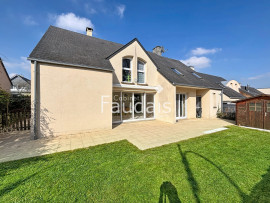 
                                                                                        Vente
                                                                                         AGNEAUX, Maison avec vie de plain-pied, 161m2, 5 chambres