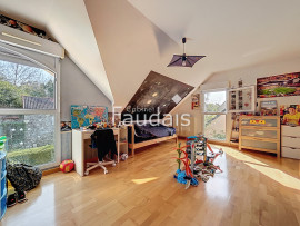 
                                                                                        Vente
                                                                                         AGNEAUX, Maison avec vie de plain-pied, 161m2, 5 chambres