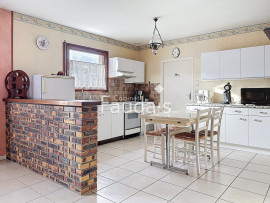 
                                                                                        Vente
                                                                                         AGNEAUX MAISON PROCHE PALIERE et INSTITUT 