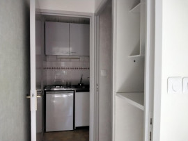 
                                                                                        Location
                                                                                         Agréable studio pour étudiant (parc, piscine...)