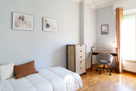 
                                                                                        Location
                                                                                         agréable T3 meublé avec balcon