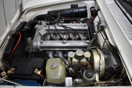 
                                                                                        Voiture
                                                                                         ALFA ROMEO 2000 Coupé GT Veloce