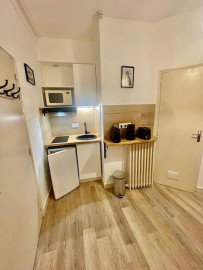 
                                                                                        Location
                                                                                         ALGER 6  Renové - fibré centre ville