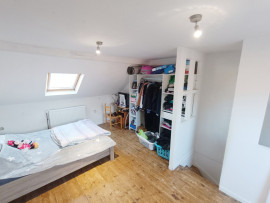 
                                                                                        Vente
                                                                                         Amiénoise 2 chambres avec cave et terrasse