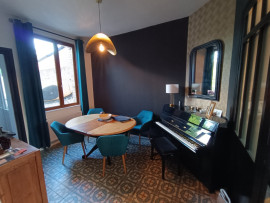 
                                                                                        Vente
                                                                                         Amiénoise rénovée, 4 chambres et jardin