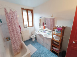 
                                                                                        Vente
                                                                                         Amiénoise rénovée, 4 chambres et jardin