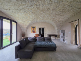 Vente
ANCIENNE MAGNANERIE - JARDIN - PISCINE