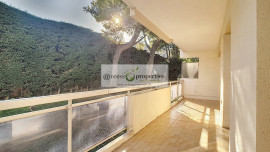 
                                                                                        Location
                                                                                         ANTIBES 2 PIECES MEUBLE PARKING ET CAVE