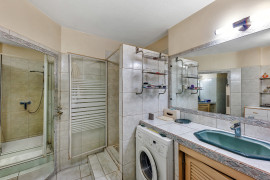 
                                                                                        Vente
                                                                                         Antibes Centre – 4 pièces traversant avec terrasse et balcon